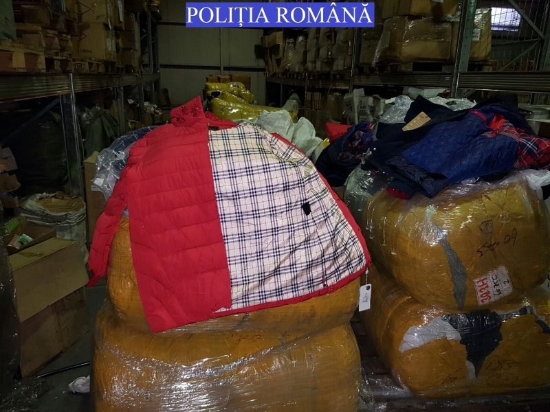 FOTO – „Chinezării” contrafăcute, descoperite în Portul Constanța Sud-Agigea
