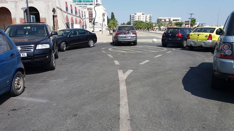 FOTO – MAMAIA. Un nou mod de a…parca