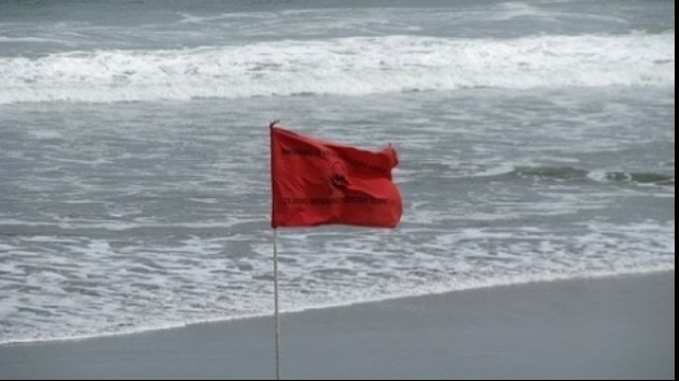 LITORAL. Steag ROȘU în zona de sud și GALBEN pe plajele din Mamaia și Constanța