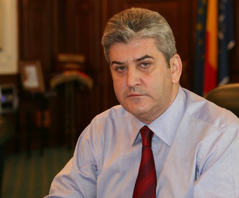 Gabriel Oprea demisionează din SENAT
