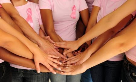 Piața OVIDIU: Eveniment care marchează Luna Mondială de Luptă împotriva cancerului de sân