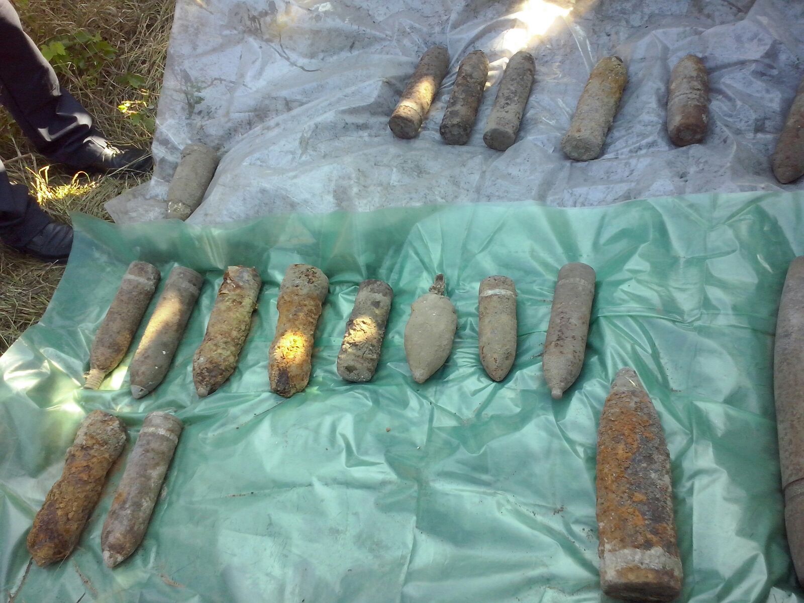 Poligonul TURCOAIA: Pompierii ISU Delta Tulcea și ISU Dobrogea au distrus proiectile și grenade neexplodate!