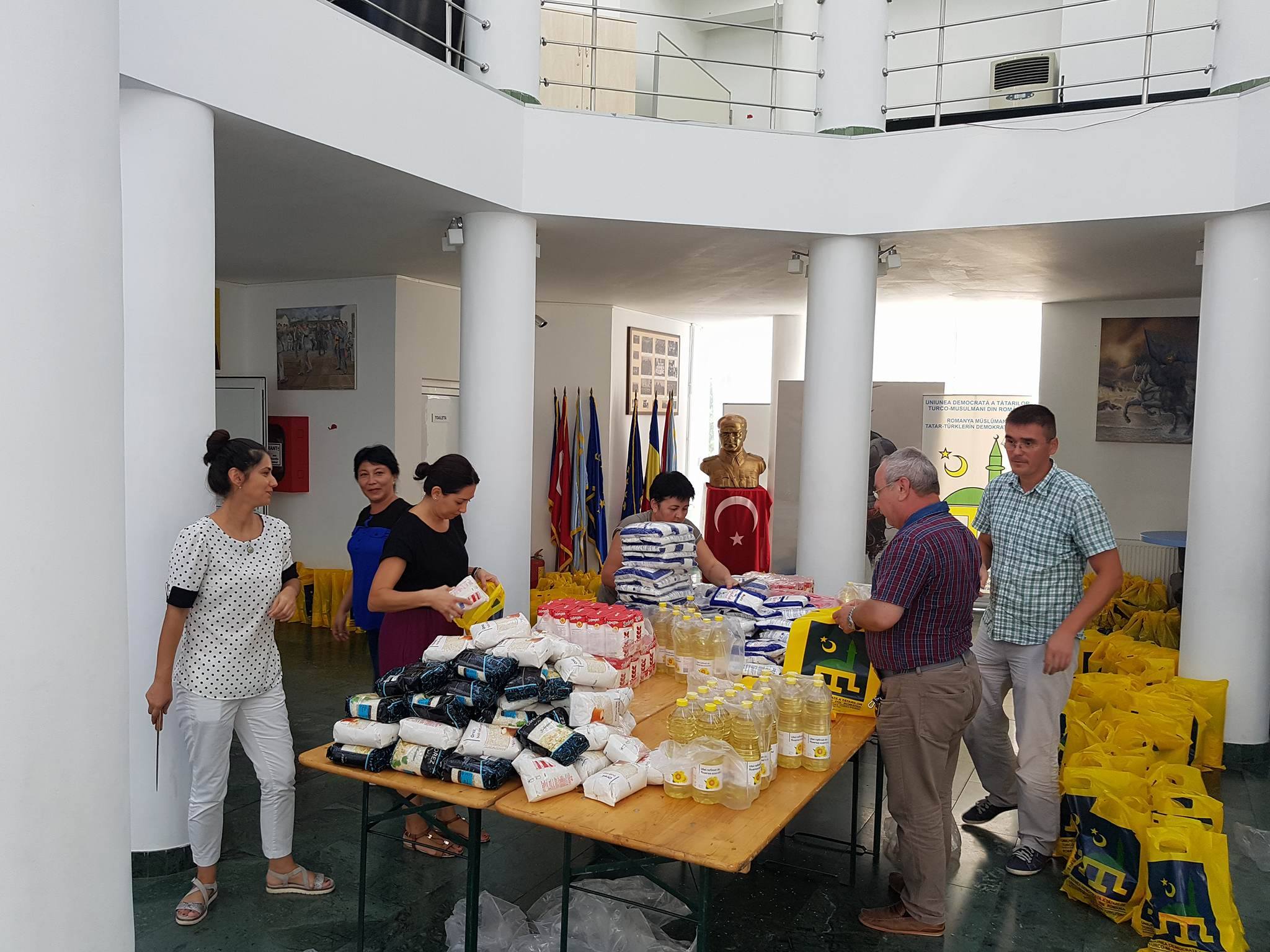 Kurban Bayram: Pachete cu alimente oferite de UDTTMR