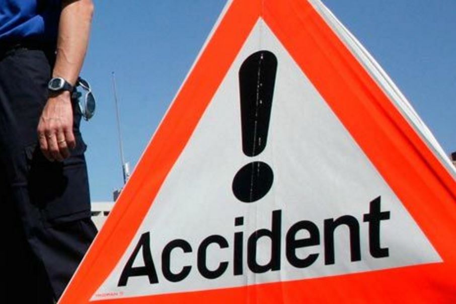 TULCEA: Un minor a fost lovit de o mașină după ce a traversat strada prin loc nepermis