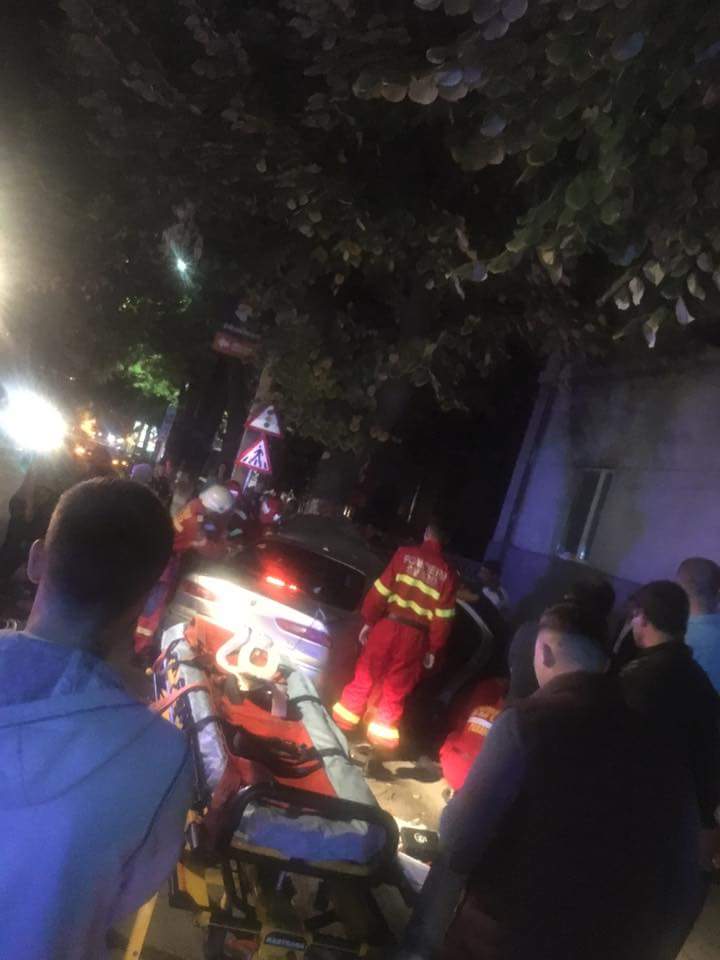 Foto/UPDATE – Accident rutier în centrul CONSTANŢEI: Un MORT şi doi răniţi