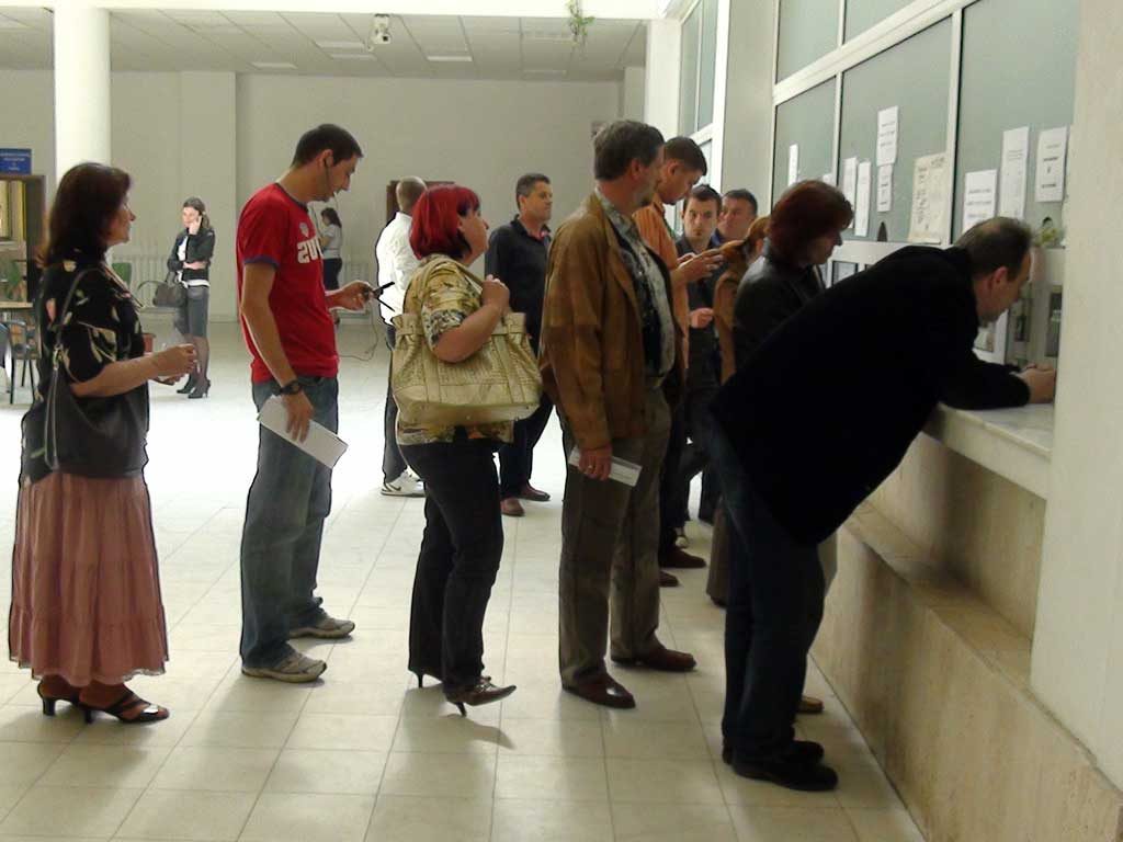 Debirocratizarea, un proces IREVERSIBIL, dar de durată