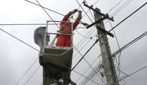 CONSTANŢA, MAMAIA, NĂVODARI: Mii de locuitori şi agenţi economici rămân, luni, fără curent electric