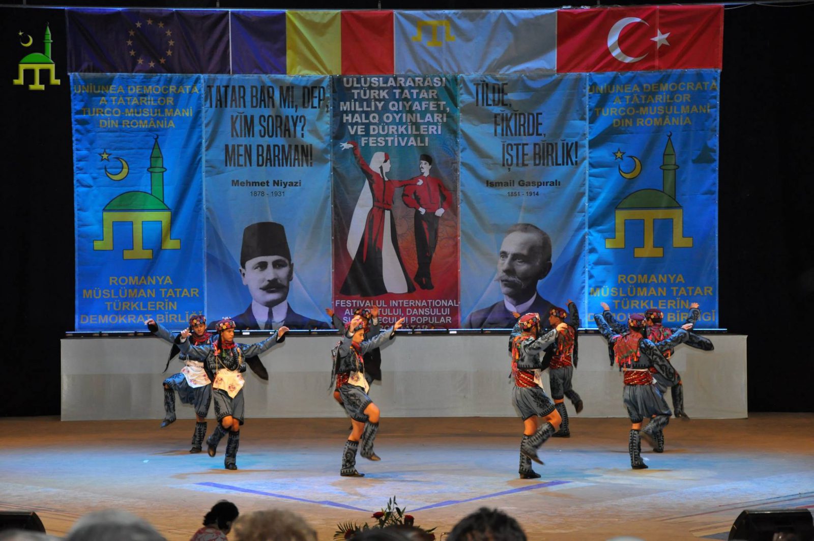 CONSTANȚA: Festivalul Internaţional al Portului, Dansului şi Cântecului Popular Turco-Tatar