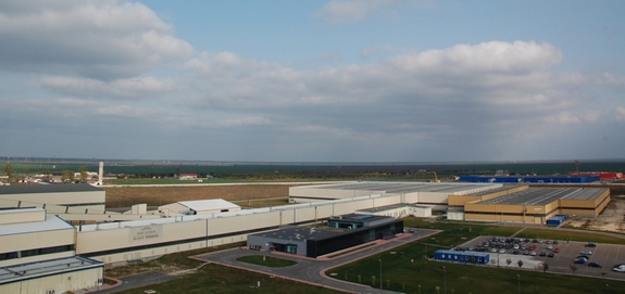 CĂLĂRAȘI: Autoritățile vor să atragă noi investiții din partea patronilor fabricilor SAINT GOBAIN