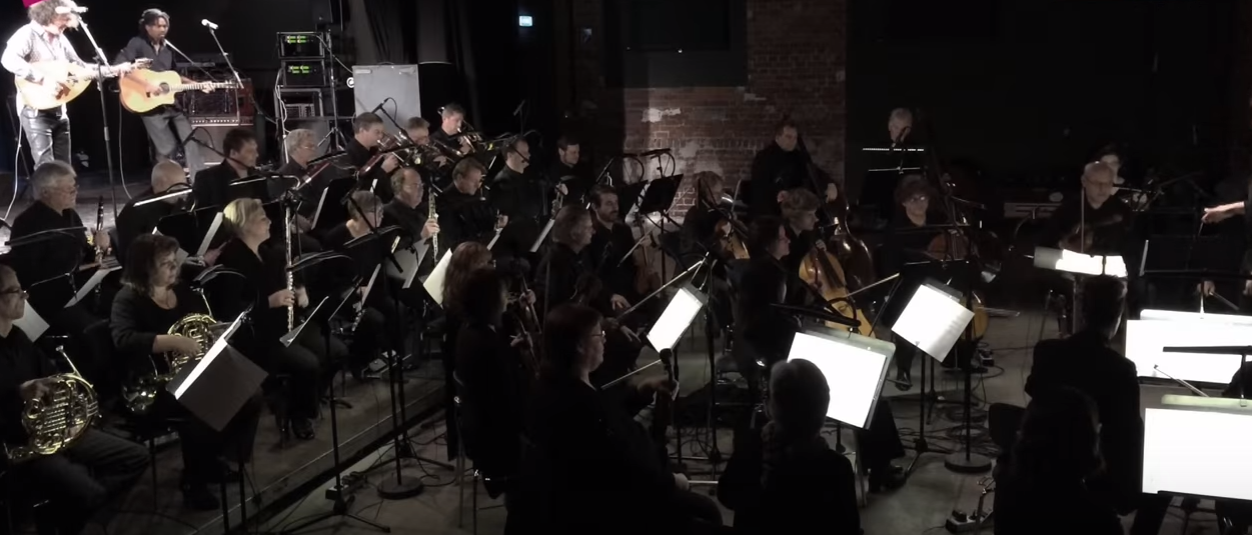 VIDEO: Night in Morocco – Sub bagheta dirijorului Kristjan Järvi