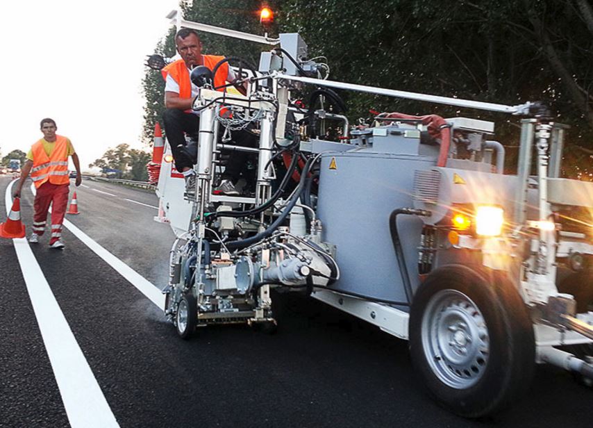 Atenție, șoferi! Se reface marcajul pe Autostrada Soarelui