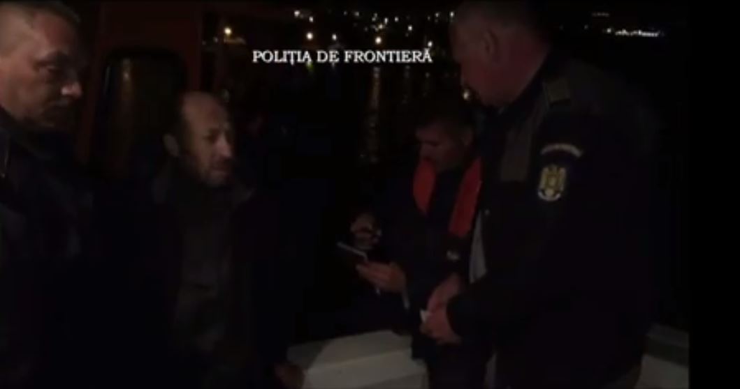 VIDEO – Portul Constanța: Un marinar georgian cu probleme grave de sănătate, ajutat de polițiștii de frontieră