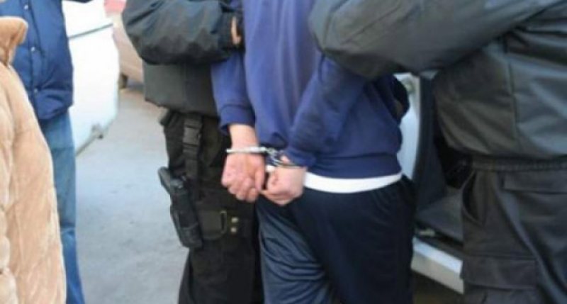 Un bărbat bănuit că a furat dintr-o gospodărie din Lazu a fost reținut de polițiștii constănțeni