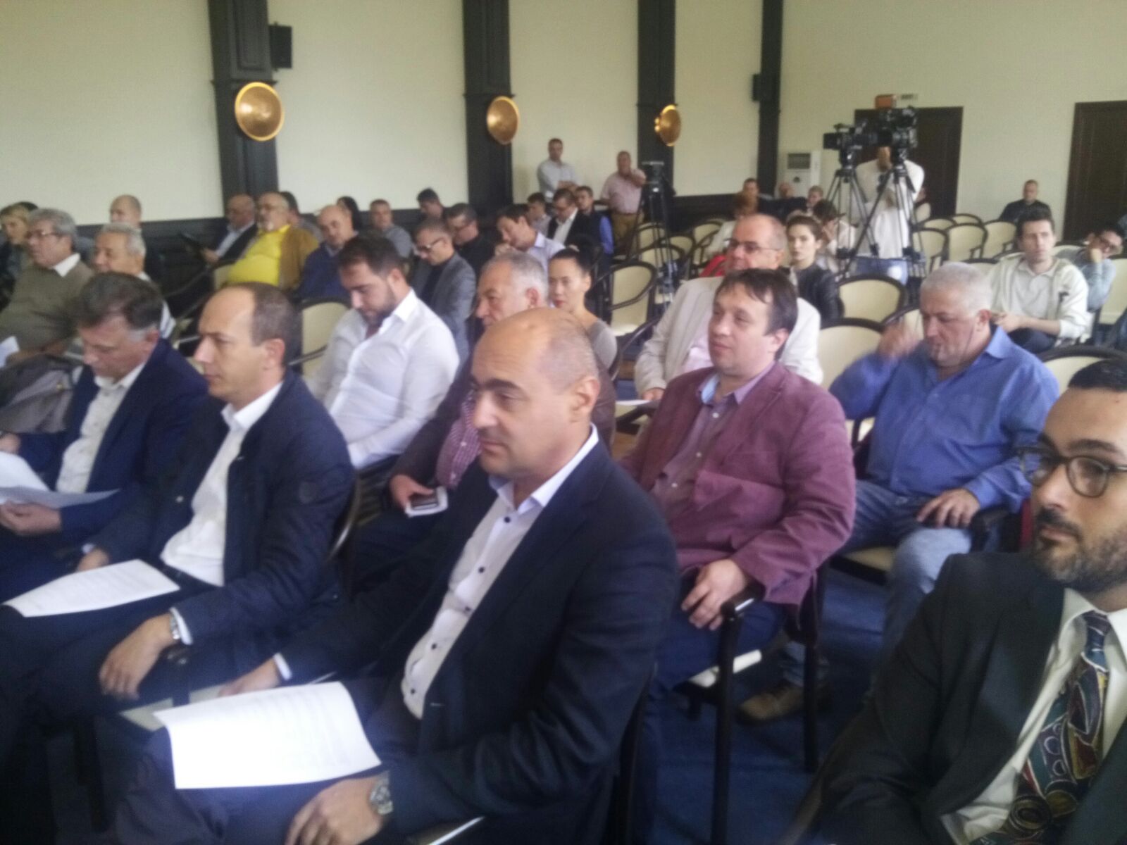 Update – CONSTANȚA: Debut tensionat al ședinței Consiliului Local Municipal