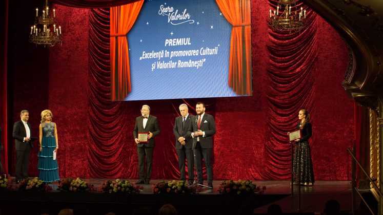FOTO/VIDEO – Societatea Română de Radiodifuziune a primit Premiul „Excelenţă în Promovarea Culturii şi Valorilor Româneşti”