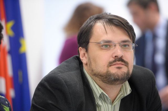 Ministrul Fondurilor Europene şi-a anunţat demisia