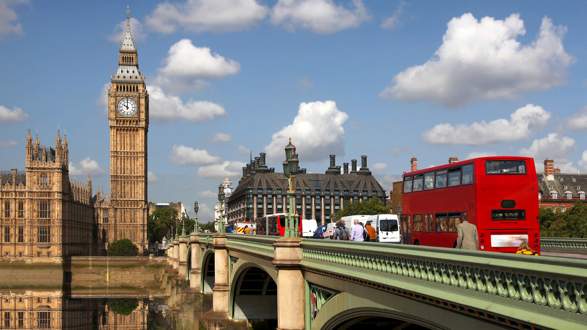 Listele cu lucrătorii STRĂINI. Guvernul britanic se bâlbâie