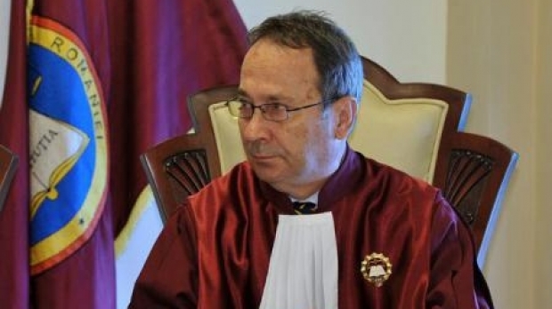 CCR a decis că legea de modificare a OUG privind școlile doctorale este neconstituțională