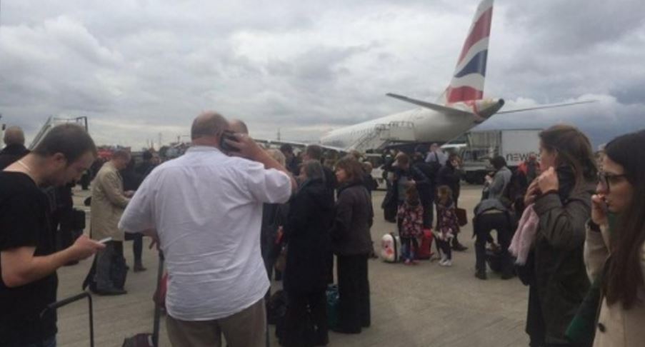 Aeroportul din LONDRA a fost evacuat, iar 26 de persoane au fost rănite după un incident chimic
