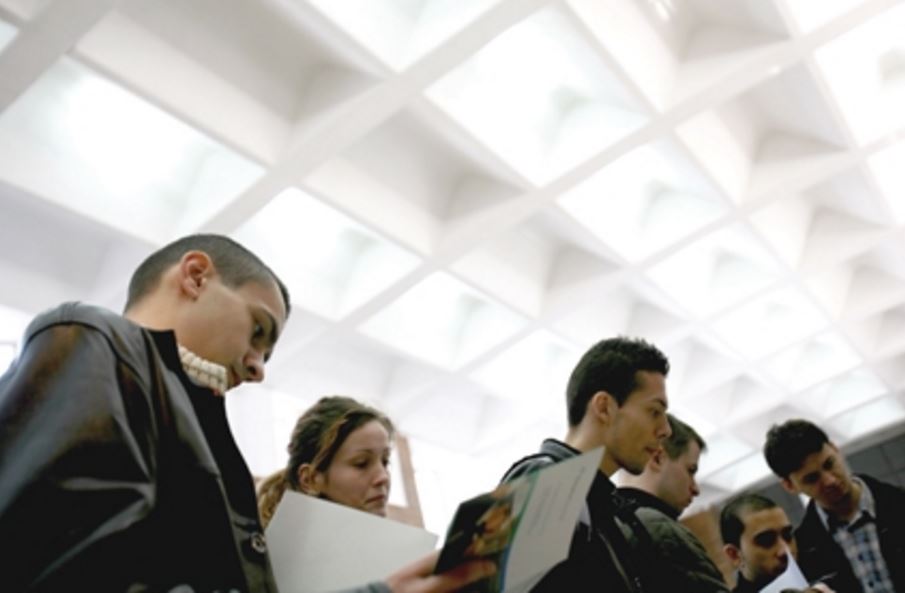 Se dă startul unui nou an universitar
