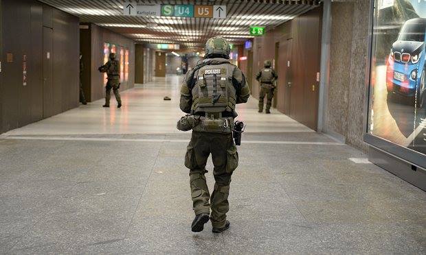 UPDATE – Germania: Alertă de atac cu BOMBĂ