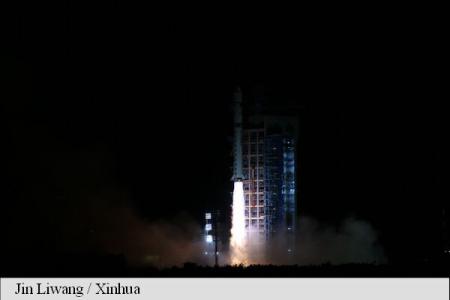 China lansează doi astronauți în spațiu