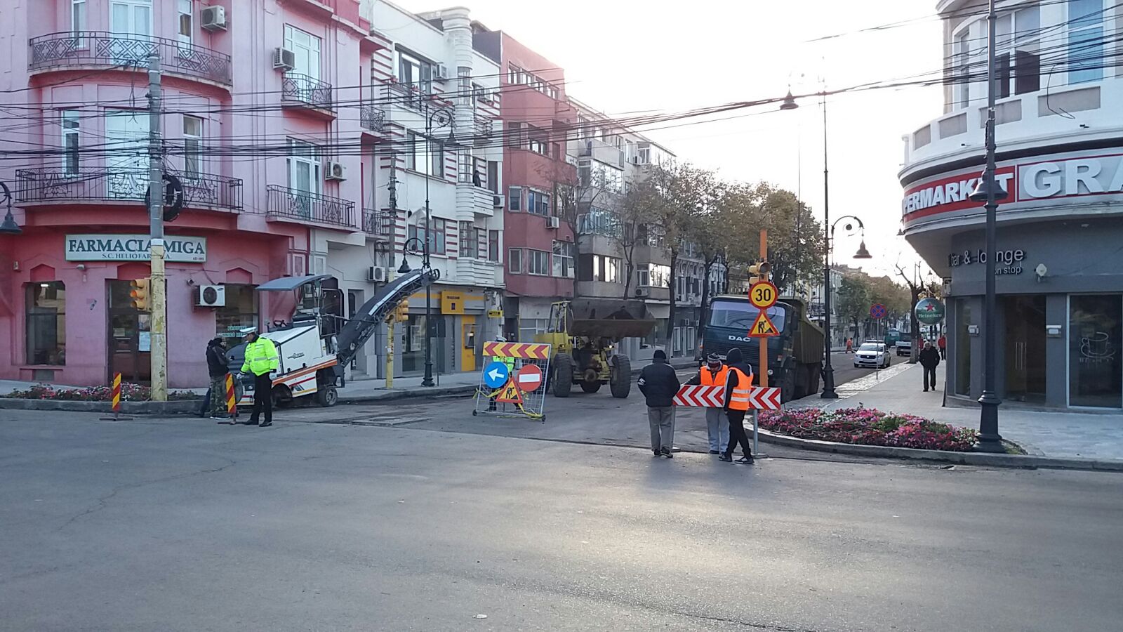 FOTO: Trafic rutier întrerupt pe mai multe străzi și bulevarde din CONSTANȚA