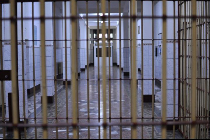 NEGRU VODĂ: Bătăuş, închis în Penitenciarul Poarta Albă
