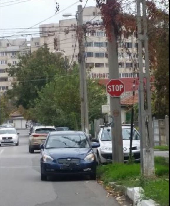 FOTO – CONSTANȚA. Cum poate fi parcată o mașină pe contrasens