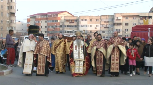 NĂVODARI: Procesiune în cinstea Sfintei Parascheva