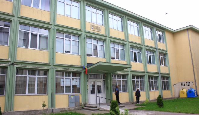 Ziua Mondială a Educaţiei, marcată la Şcoala Gimnazială nr. 28 DAN BARBILIAN