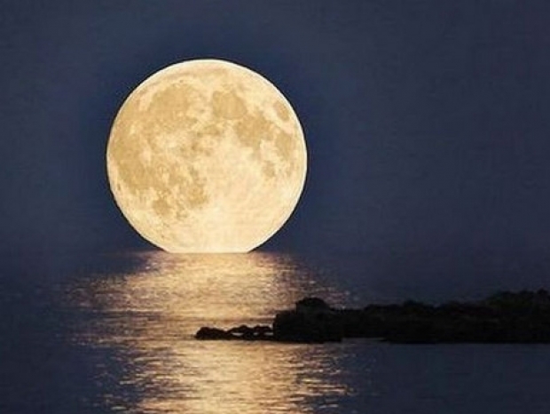 VIDEO – Luna Sângerie şi Super Luna, în acelaşi timp