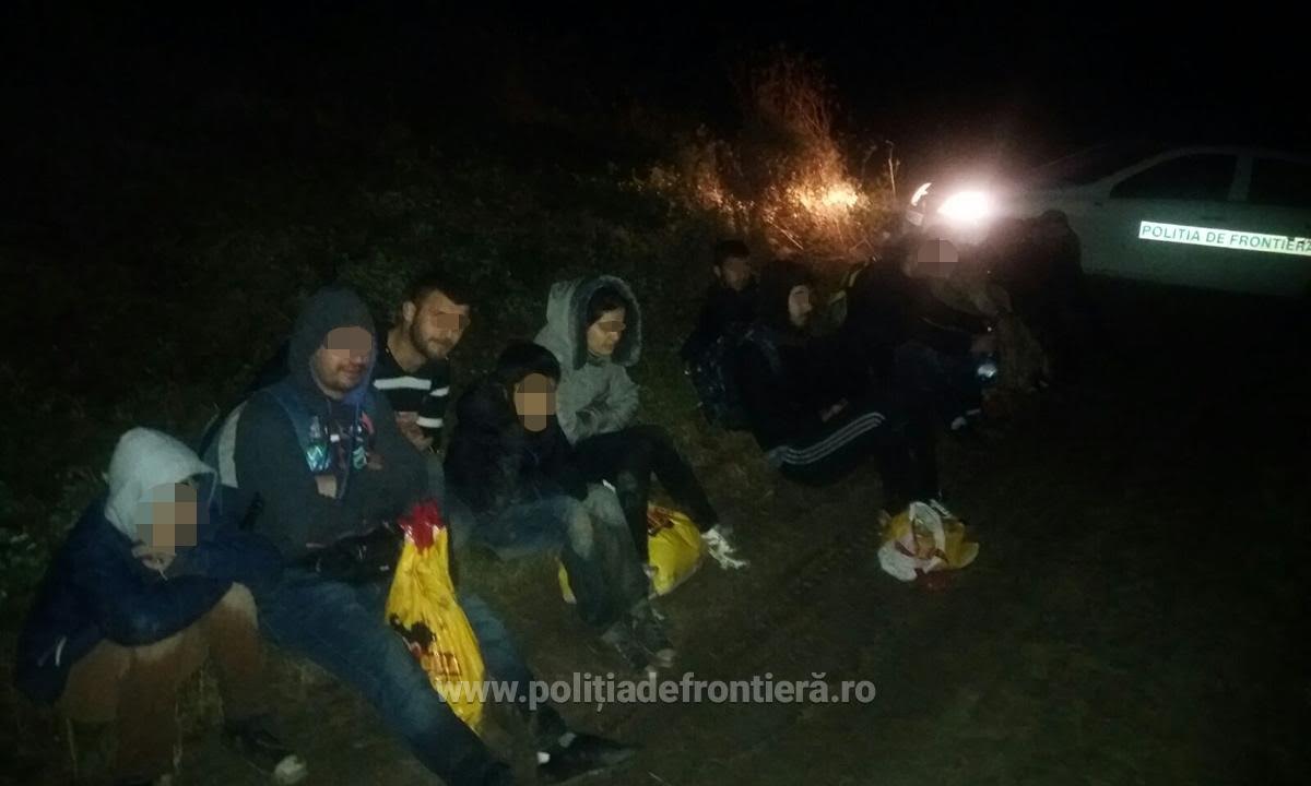 VIDEO: 16 irakieni au fost opriţi la malul Dunării când încercau să intre ilegal în România