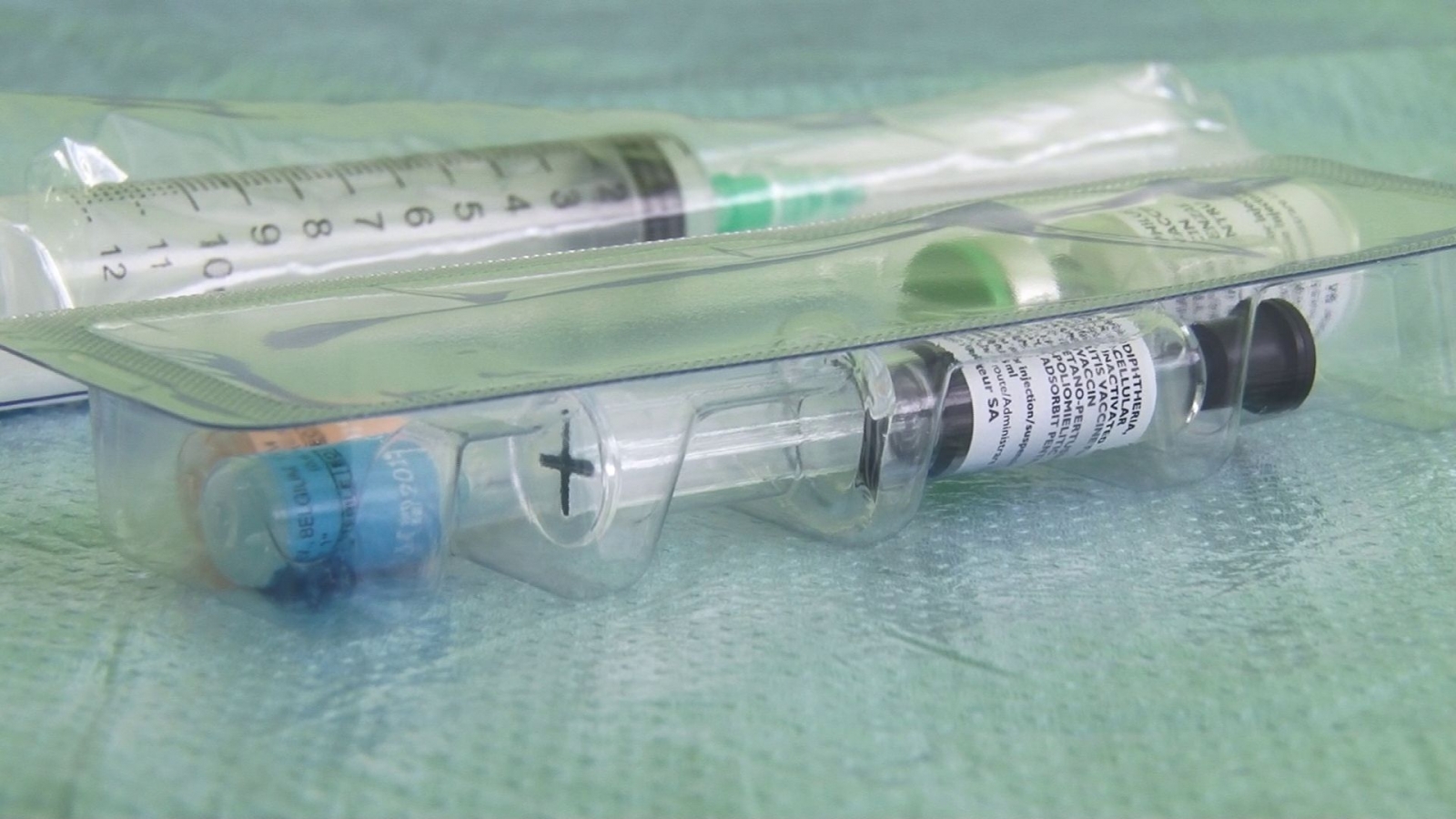 TULCEA: Criza vaccinurilor pentru bebeluşi a fost rezolvată