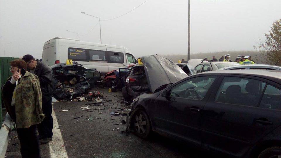 Două numere de telefon pentru familiile celor implicați în accidentul de pe A2