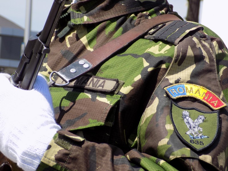 Vrei o carieră militară? MApN scoate la concurs peste 2.000 de posturi