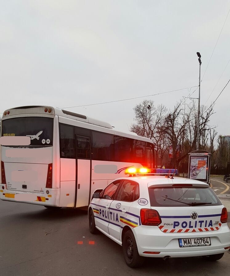 PRAHOVA, ILFOV, SUCEAVA: Șoferi de microbuze de transport persoane, depistați BĂUȚI la volan!