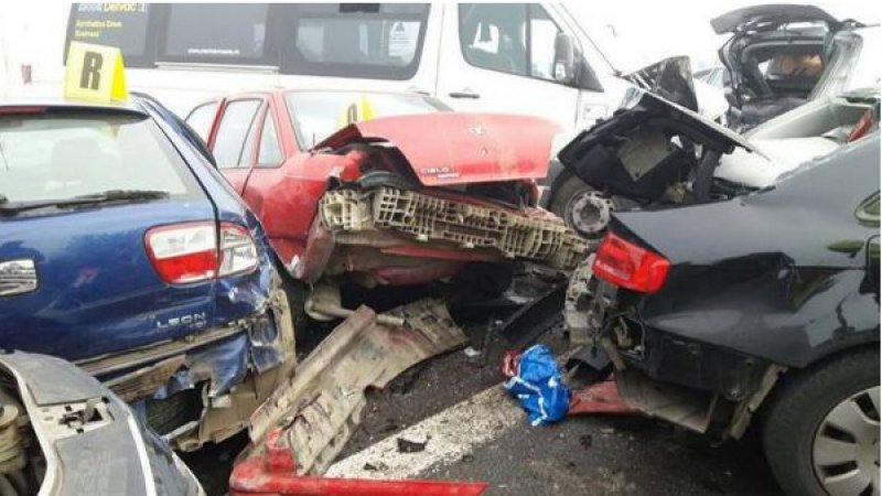 Accident pe A2: 24 de răniți sunt încă internați în spitale