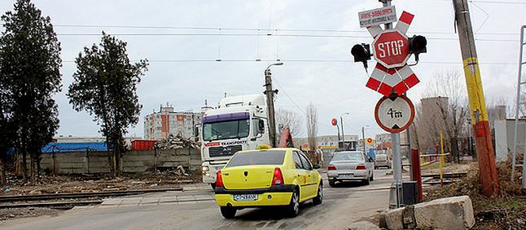 CONSTANȚA: Strada Caraiman, închisă de CFR