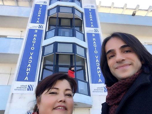 Invitat special la Radio Constanţa, faimosul tenor de origine turcă Bülent Bezdüz, căştigător a trei premii Grammy