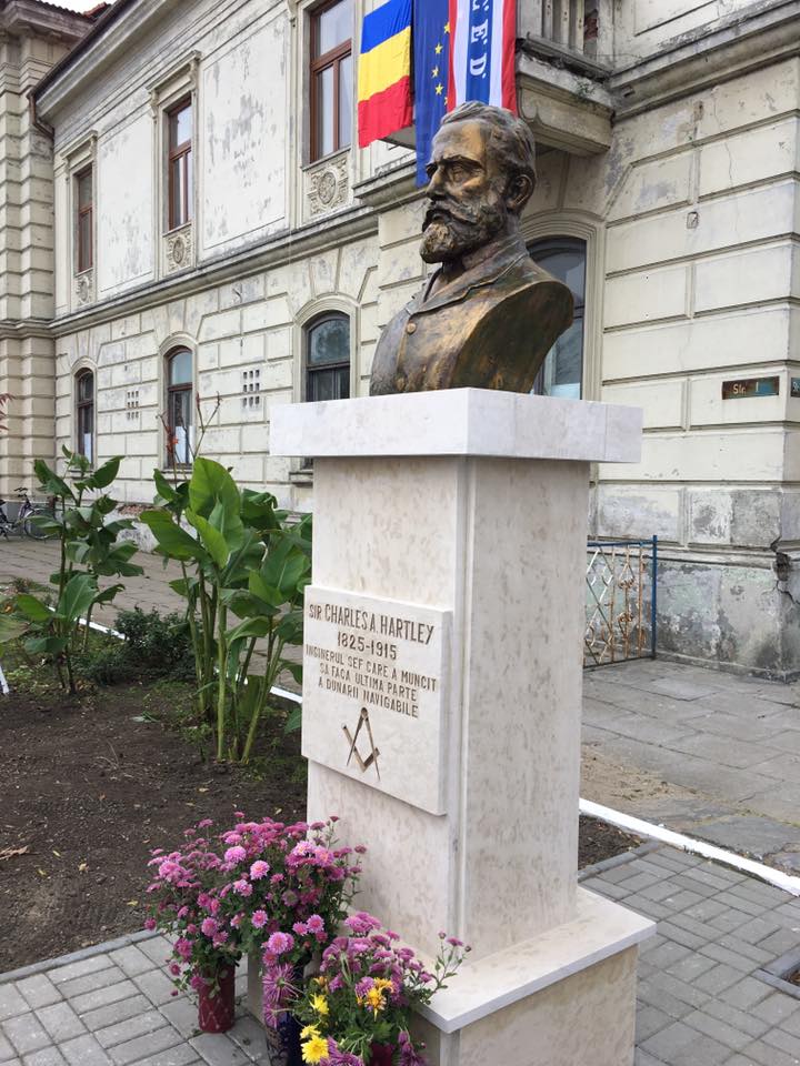 SULINA. A fost dezvelit bustul inginerului Sir Charles Augustus Hartley
