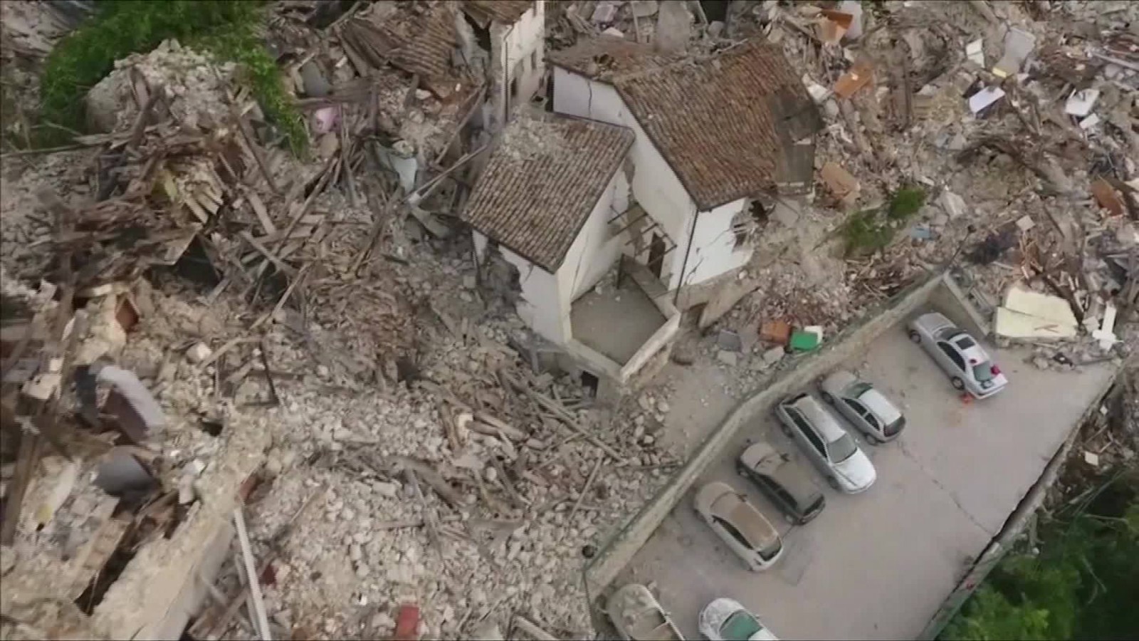 ITALIA: Seria de cutremure a deplasat solul cu mai mulți centimetri
