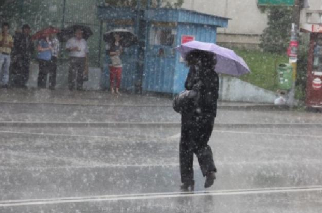 Informare meteo: Vremea se va răci semnificativ. Lapoviță și ninsoare