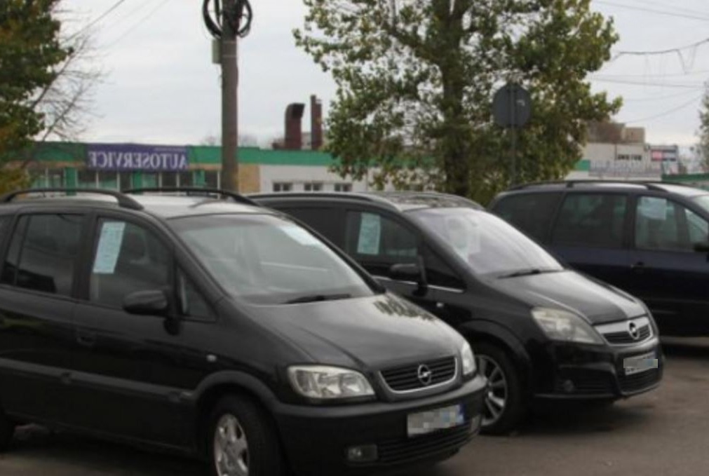 AUDIO – CONSTANȚA: Proprietarii mașinilor scose la vânzare pe marginea drumului, sancționați de poliție
