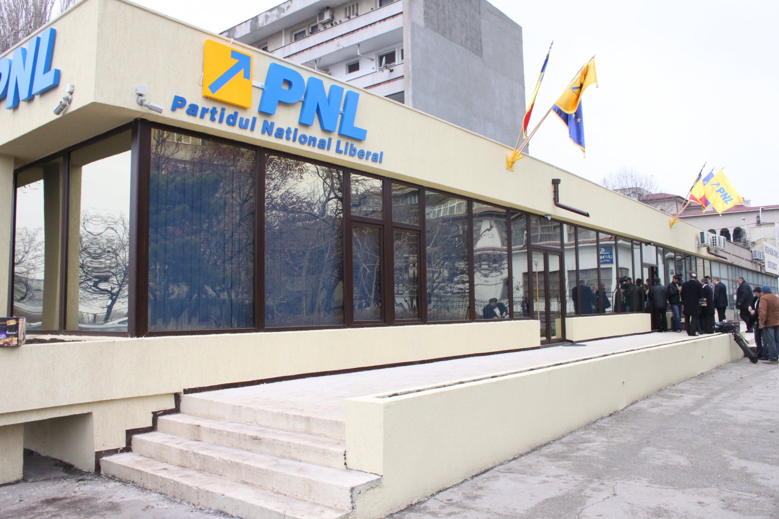 1.000 de membri și simpatizanți ai PNL Constanța vor participa la mitingul de la București