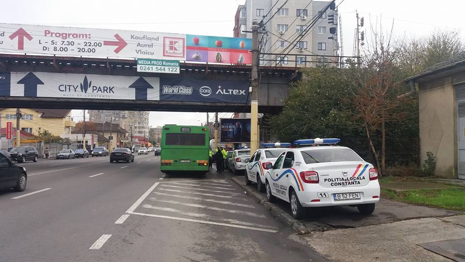UPDATE/FOTO – Control al Poliției Locale pe linia autobuzului 48