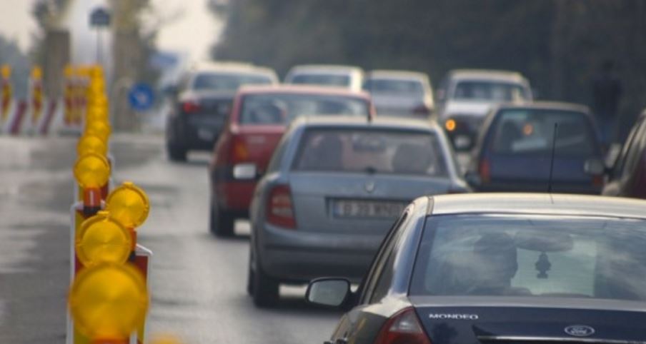 Atenție, șoferi! Restricție de circulație pentru anumite vehicule rutiere pe A2, DN7 și DN39