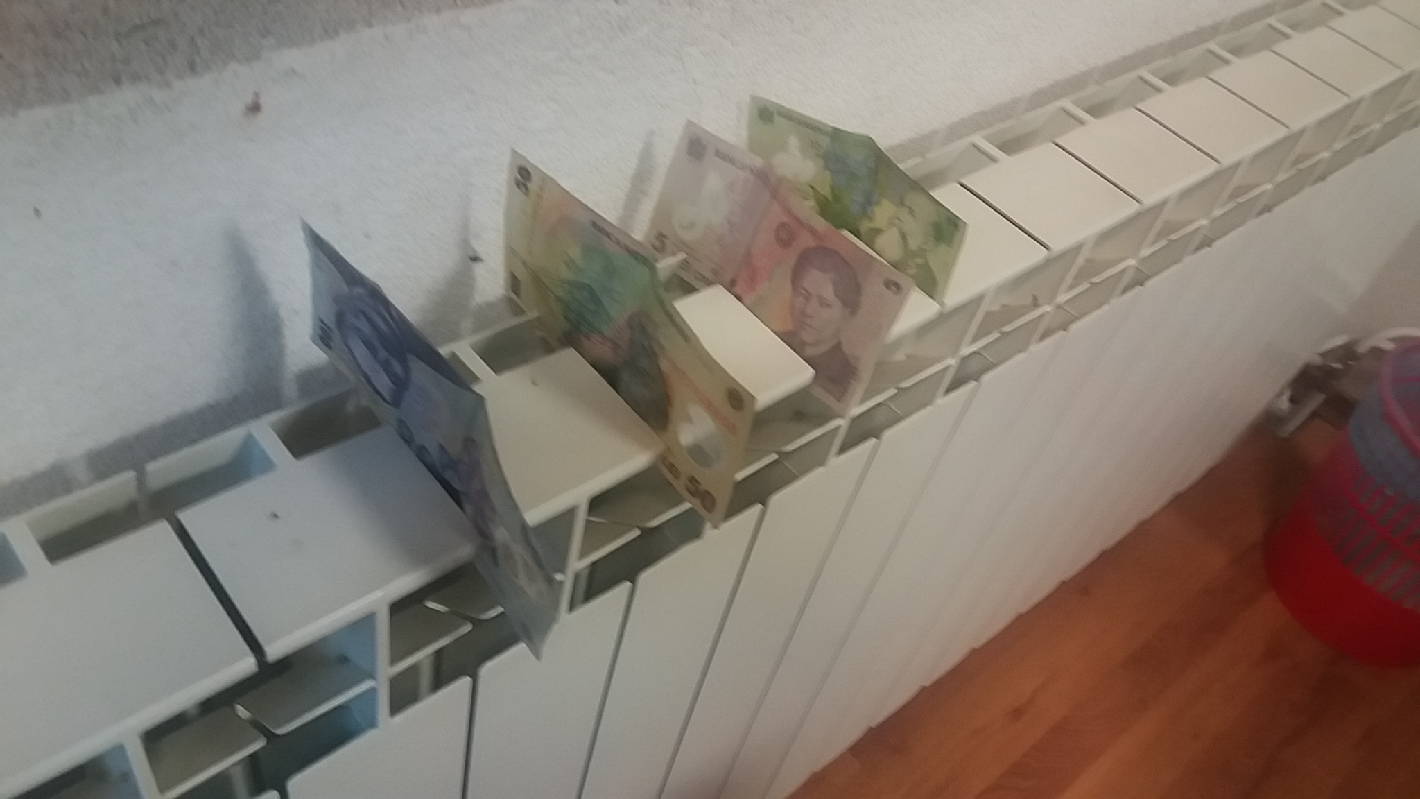 AUDIO/FOTO – CONSTANȚA. Administratorii de asociaţii, așteptați să ridice borderourile cu numele beneficiarilor de ajutor de încălzire