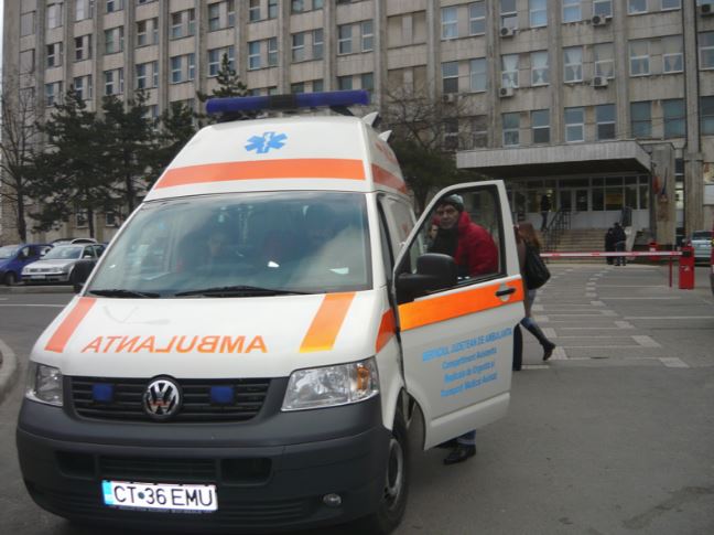 CONSTANȚA: Sute de persoane au sunat de Crăciun la 112 pentru a cere ajutor medical