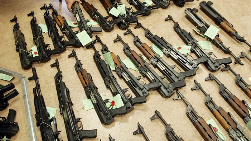 Traficant de arme român, condamnat la închisoare în SUA